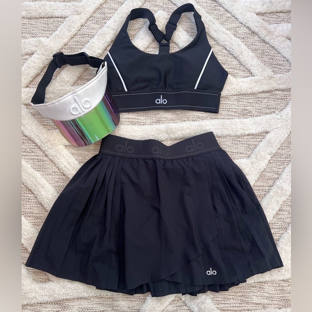 ALO Yoga Aces Tennis Pleated Skirt Black XS excellent condition